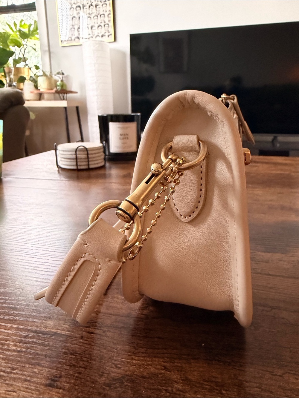 Coach Beige & Cream Signature Shoulder Bag - Picture 2 of 5